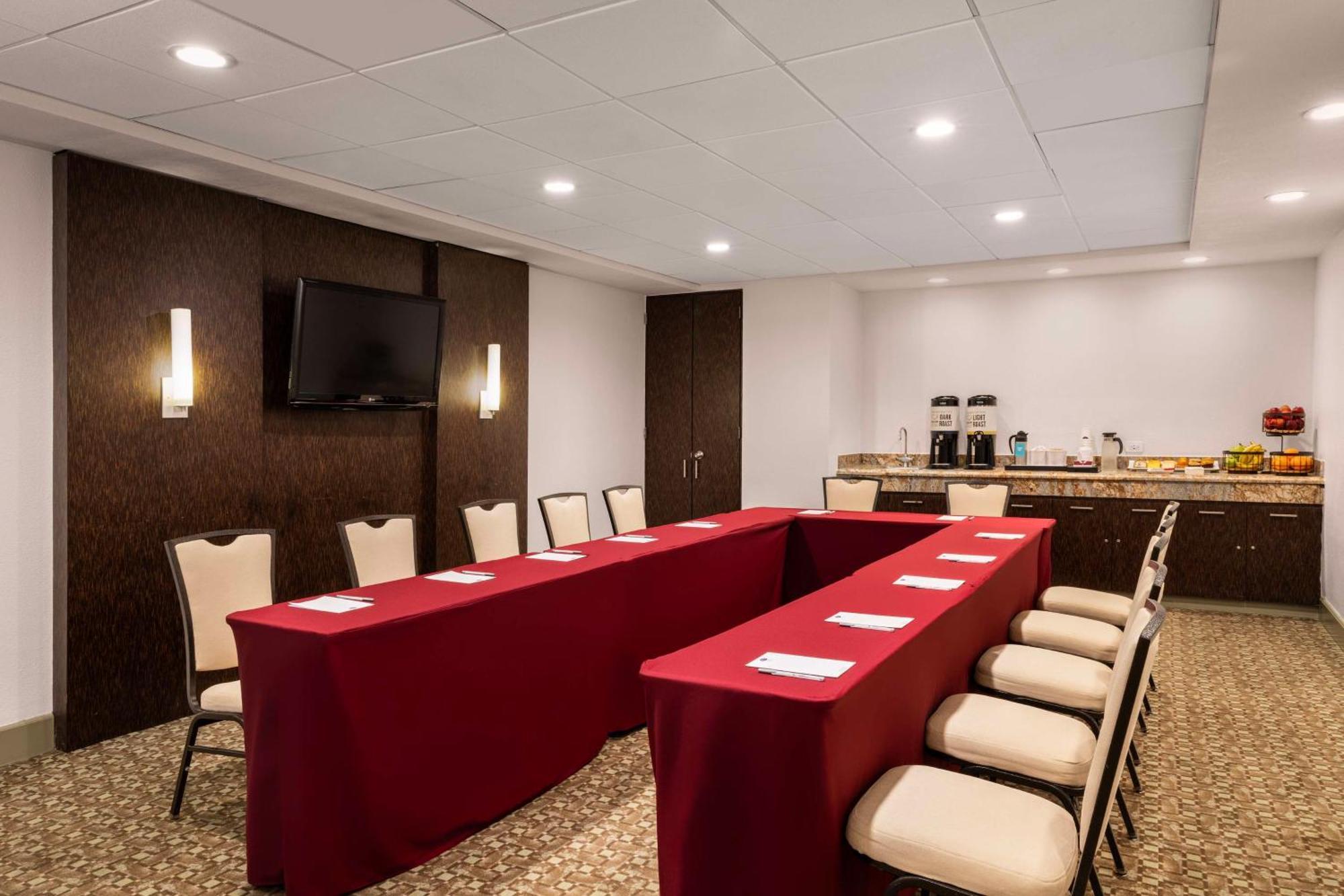Hampton Inn & Suites San Juan Carolina Zewnętrze zdjęcie